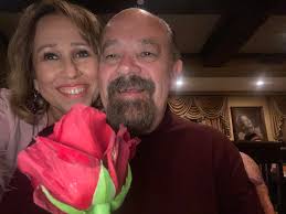 Les tengo buenas noticias queridos amigos, le acabo de decir que si !!! Que  quiero seguir siendo su novia Miguel Medina ♥️♥️