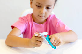 Make a Puppet: Daniel Tiger, Miss Elaina, and…