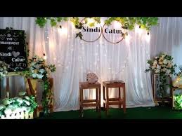Apabila anda ingin mencari pelamin untuk perkahwinan, anda perlu mencari dan dapatkan servis daripada vendor dekorasi berpengalaman yang biasa memenuhi permintaan kebutuhan dekorasi. Diy Dekorasi Lamaran Simpel Sindi Catur Di Kota Sragen Tutorial Backdrop Photo Booth Rustic Youtube Tenda Pernikahan Dekor Tunangan