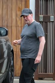 Matthew perry has friends fans very excited. Netizens Express Concern As Friends Star Matthew Perry Aka Chandler Bing Looks Unrecognisable In Latest Pics