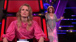 In het eerste seizoen zaten roel van velzen, nick en simon. Unrecognizable Imca Marina Continues In The Voice Senior Archyde