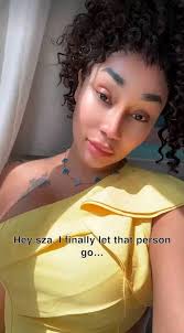 Vert Rouge Jaune added a new photo —...