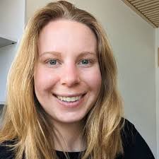 Julia Miller (@thefirejulia)