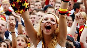 Und nein, seine chefin möchte nicht mit ihm über fussball sprechen. Fussball Wm Rote Karte Fur Die Politik Cicero Online