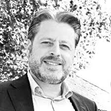 ✓ DANKBAAR, voor de vele mooie jaren die ik bij BAM heb gehad en de kansen  die ik heb gekregen. De geweldige collega's met wie ik heb samengewerkt zal  ik nooit vergeten!