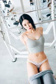 Bomi pussy reveal 첫번째 컷