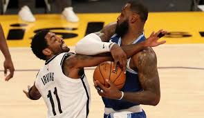 Submitted 1 month ago * by 8sdas_. Nba Starker Lebron James Reicht Den Los Angeles Lakers Nicht Brooklyn Nets Schiessen L A Aus Der Halle
