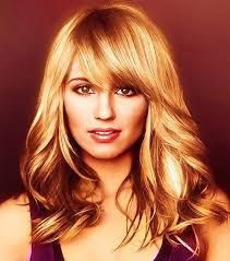 Dianna Agron Side Swept Bangs Long And Thick Long Hair With Bangs Medium Hair Styles Side Swept Hairstyles