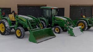 comparing different frame sizes of john deere tractors