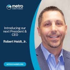 Robert Heidt's Instagram, Twitter & Facebook