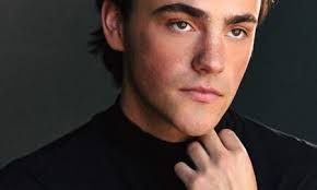 Brett Stanley's Instagram, Twitter & Facebook