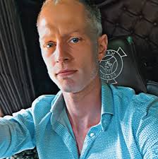 Let's try some different lines! https://flic.kr/p/2meEZG3  https://flic.kr/p/2meK3ay