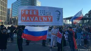 ‎штаб навального в москве‎ to свободу навальному! Storonniki Navalnogo V Berline Ustroili Sud Nad Putinym Analiz Sobytij V Politicheskoj Zhizni I Obshestve Germanii Dw 31 01 2021