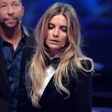 Sophia thomalla ist die tochter von simone thomalla und andré vetters, beide ebenfalls schauspieler. Sophia Thomalla Veranstaltung Wegen Atemnot Abgebrochen Brigitte De