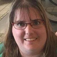 Jennifer Hoy's Instagram, Twitter & Facebook