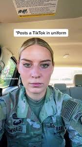 Khari Green's Instagram, Twitter & Facebook