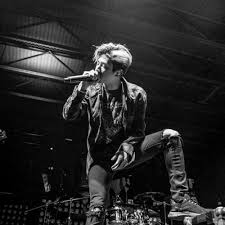 Kami hanya membuat arti lirik chaosmyth dan terjemahan ke dalam bahasa indonesia dengan tujuan agar lagunya mudah dipahami dan dimengerti. One Ok Rock Last Dance Acoustic By Kveykva