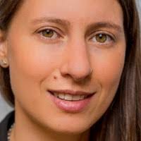 Diana Jahn's Instagram, Twitter & Facebook