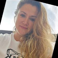 You know I like my heels but there aren't any tall enough to reach Gabby!  🏐 45% of girls are quitting sports