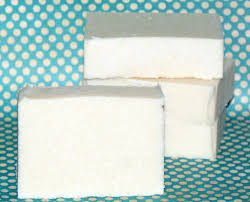 Looking to learn how to make homemade bar soap? Natural Laundry And Stain Remover Soap Bar Recipe