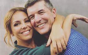 Pentru a scrie un review trebuie sa fii autentificat. Tania Ribas De Oliveira Vive Dia Especial E Joao Baiao Faz Questao De Estar Presente Vip Pt