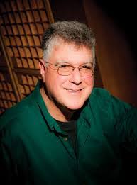 Robert Mondello's Instagram, Twitter & Facebook