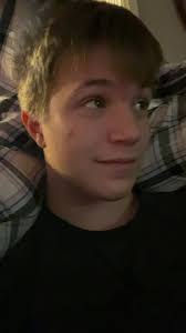 Girlfriend Puts Tiny Rubber Bands in Boyfriends Hair