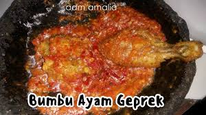 Resep dan cara membuat ayam geprek sambal tumis yang pedas gurih ini sudah selesai dan siap menggoyang lidah anda. Cara Membuat Bumbu Sambal Ayam Geprek Ala Masakan Rumahan Youtube