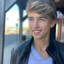 Maybe you would like to learn more about one of these? 8 Best Guys With Green Eyes And Blue Eyes Ideas Guys With Green Eyes Guys Blue Eyes