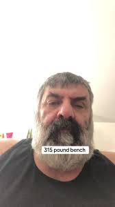 315 pound bench. #westside #westsidebarbell #lifitng #bench #kinhs #queens  #400pounds #deadlift #powerlifting #chuckvogelpohl #davehoff #usmc  #vetradiosyndicate