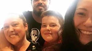 Beth Blazonis's Instagram, Twitter & Facebook