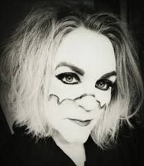 What the heck do you do when you can't sleep. You try to figure out what  your niece will look like in 12 years🙄😁