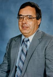 EST-CE QU'UN DES MEMBRES DE CETTE FORMIDABLE ÉQUIPE DE BALLE SERAIT ASSEZ  GENTIL D'IDENTIFIÉ RANGÉE PAR RANGÉE DE GAUCHE À DROITE ET MERCI À MONSIEUR  Dominic Marchand pour son partage.