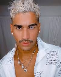 Jose Collado's Instagram, Twitter & Facebook