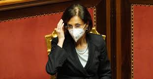 Bajo esa lógica podemos intuír que tiene la sangre caliente y que es muy impulsivo y generar huecos para que los de la segunda línea entren. Cartabia On The Duration Of The Government Processes Recovery Is Played Without Money Changes Back To The Eu Breaking Latest News