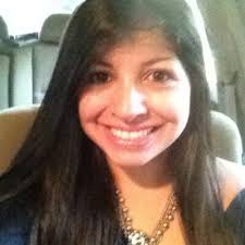 Ivonne Robles (@ev_robles)