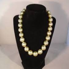 Joan Rivers Classics Collection 19 Necklace With A 3 Extender The Necklace Features A Pearly Lucite Pale Featured Jewelry White Gold Jewelry Jewelry Near Me