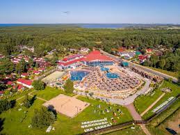 Aquapark nad morzem to naprawdę świetny pomysł na niepogodę i niespodziewane wprowadzenie zakazów kąpieli. Galeria Panorama Morska