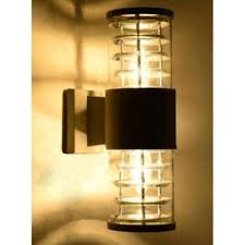 Nah, kamu nggak perlu sampai merenovasi rumah, kok untuk membuat tampilan hunian lebih elegan. Lampu Dinding Rp195 000 Lampu Dinding Outdoor Lampu Dinding Klasik 2002 Wa Rp405 000 Lampu Dinding 3 Model 03 Lampu Pilar Lampu Gantung Lampu Dinding Hias Lampu Dinding Klasik Modern Lamp Dinding Hias Teras Rp225 250 Lampu Dinding