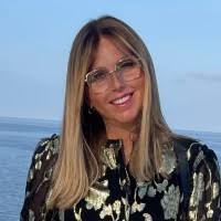 100+ "Dery" profiles