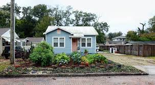 Maybe you would like to learn more about one of these? Gardeners Fight With Neighbors And City Hall Over Their Lawns The New York Times