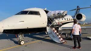 Die familie von alexej nawalny bangt in sibirien um das leben des kremlkritikers. Flight To Berlin Started Navalny On The Way To Germany World Today News