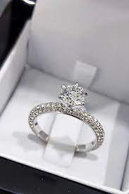 Best Engagement Rings That Every Bride Will Love See More Https Ohsoperfectproposa Trending Engagement Rings Twig Engagement Ring Set Twig Engagement Ring