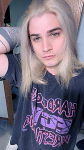 Kirk Flood's Instagram, Twitter & Facebook