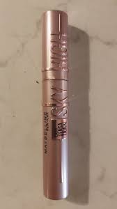 Long lasting mascara delivers full volume and limitless length. Maybelline Lash Sensational Sky High Mascara 01very Black Inci Beauty