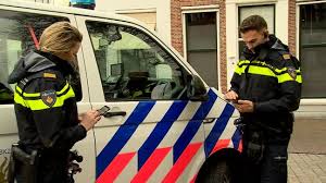 Twitter, Facebook, Instagram, TikTok en Snapchat: de politie zet alles in om zo bereikbaar mogelijk te zijn - Omroep Zeeland