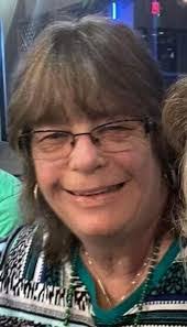 Alexis Lackey's Instagram, Twitter & Facebook