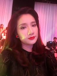 Trong số 600 lượt bình luận từ khán giả trên youtube thì hơn 90% chê cách dẫn dắt của nam thư và mong muốn cát tường trở lại. Duyen Tinh Láº­n Ä'áº­n Cá»§a Mc Báº¡n Muá»'n Háº¹n Ho Mc Cat TÆ°á»ng