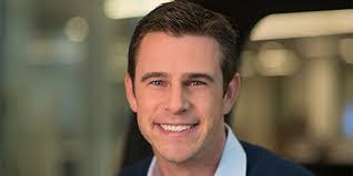 Deanna Rohr's Instagram, Twitter & Facebook