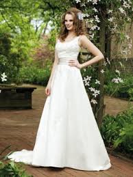 Normalerweise einen viele junge frauen lieber nicht traditionelle abiballkleider 2020, weil sie wollen, einzigartigen look. Brautkleider Mit Tragern Gunstig Online Kaufen Traum Abendkleider